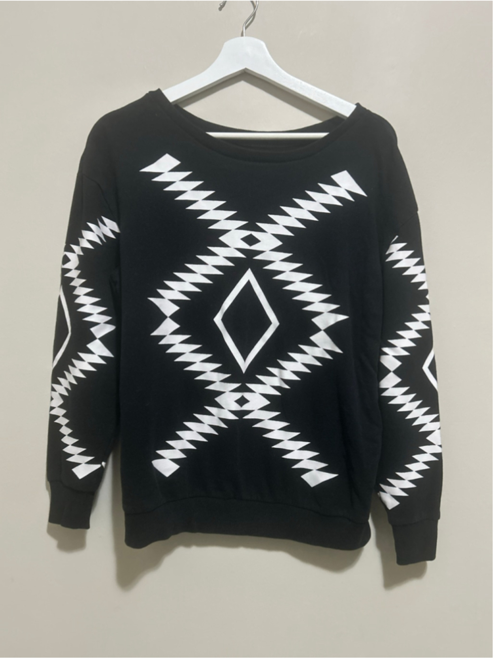 Women's Garage Geometric Print Sweatshirt Black White Size M